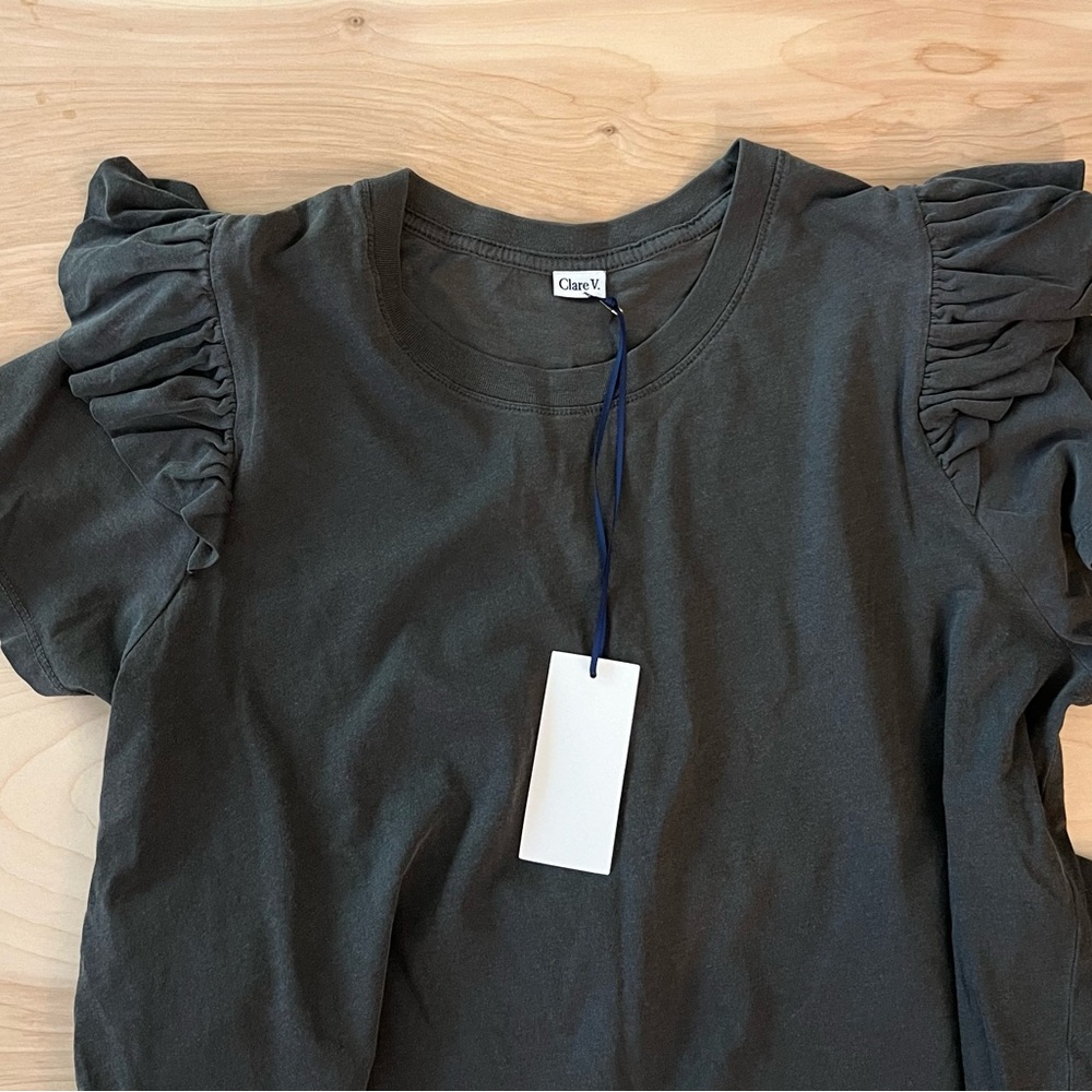 NWT Clare V Gray Ruffle Sleeve Short Sleeve Tee Large - Picture 3 of 8
